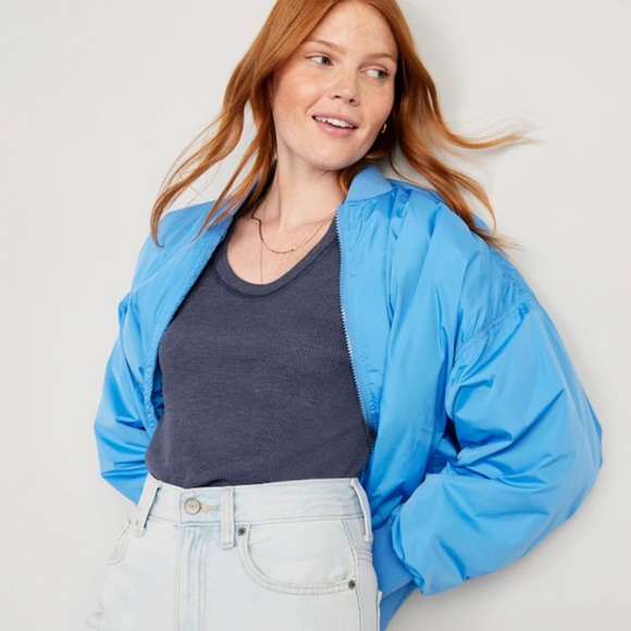 NWT OLD NAVY Cropped Waffle-Knit Scoop-Neck T-Shirt Color: Volcanic Glass - Picture 4 of 6